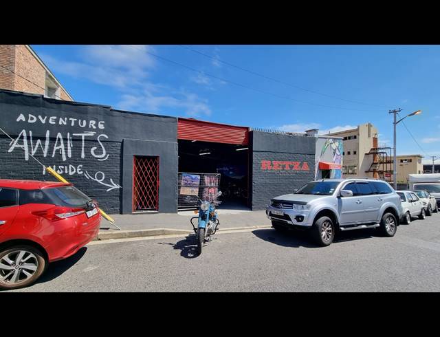 3,450M² BUILDING FOR SALE IN SALT RIVER